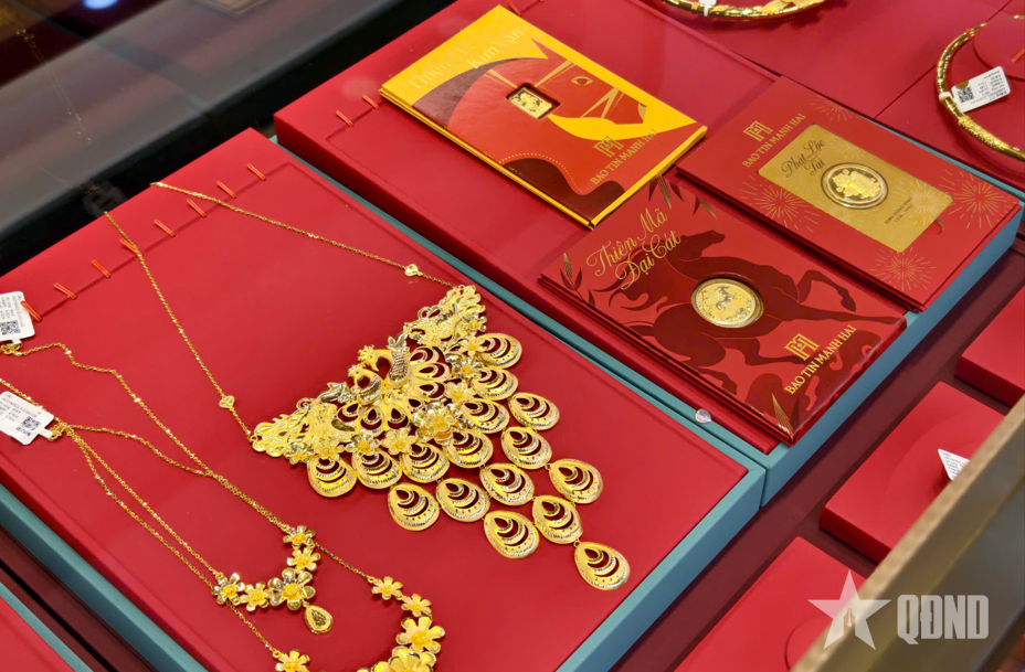 Giá vàng hôm nay (24-4): Giảm xuống mức thấp nhất trong nhiều tuần